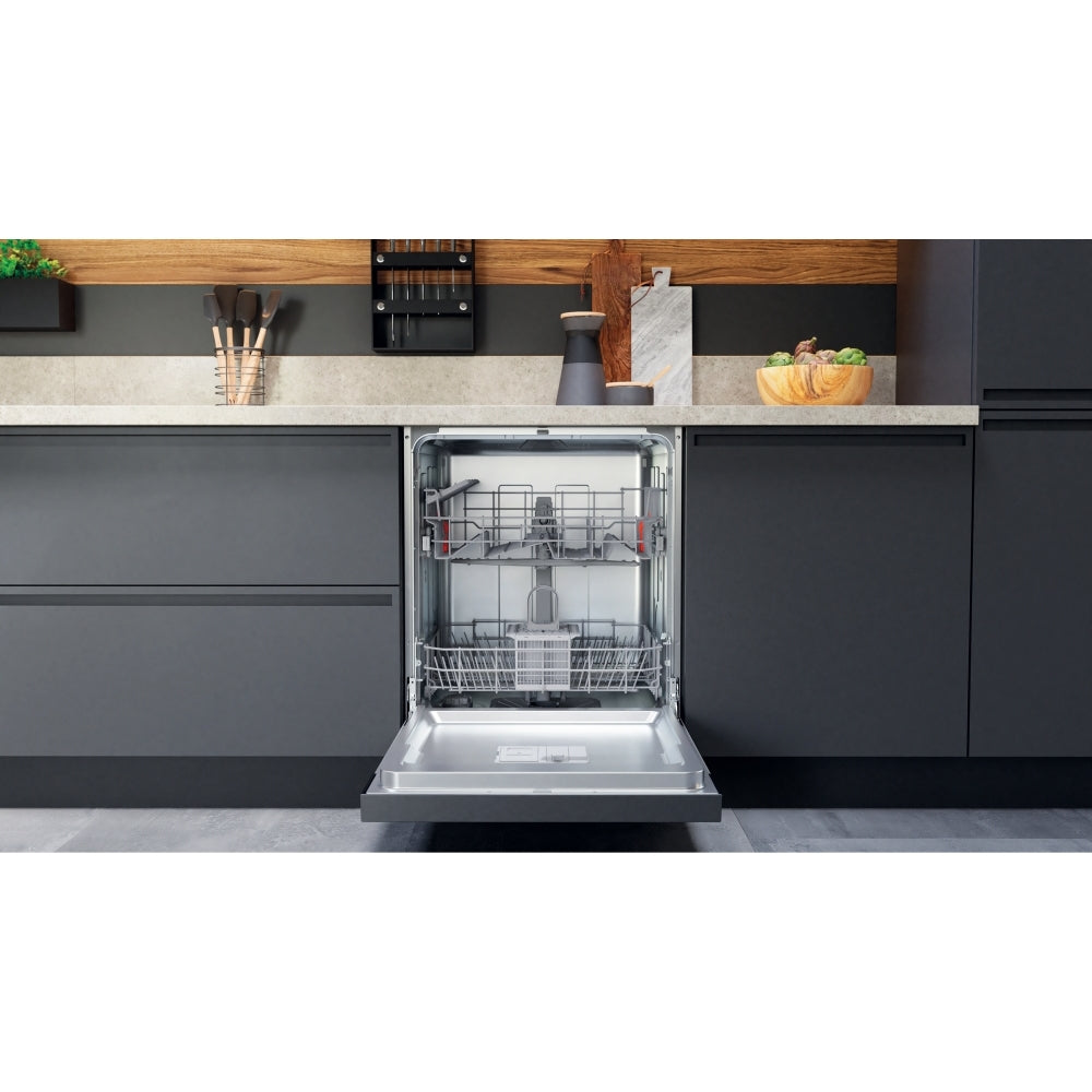 Hotpoint H3BL626XUK 14 Place Settings Semi Integrated Dishwasher