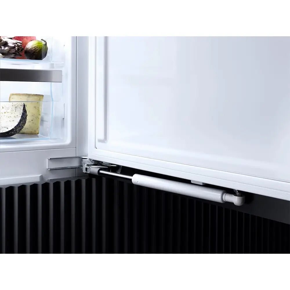 Miele KFN7764D 254 Litre Built-In Fridge Freezer Combination with FlexiLight 2.0, NoFrost & DynaCool - 55.9cm Wide | Atlantic Electrics - 41547475812575 